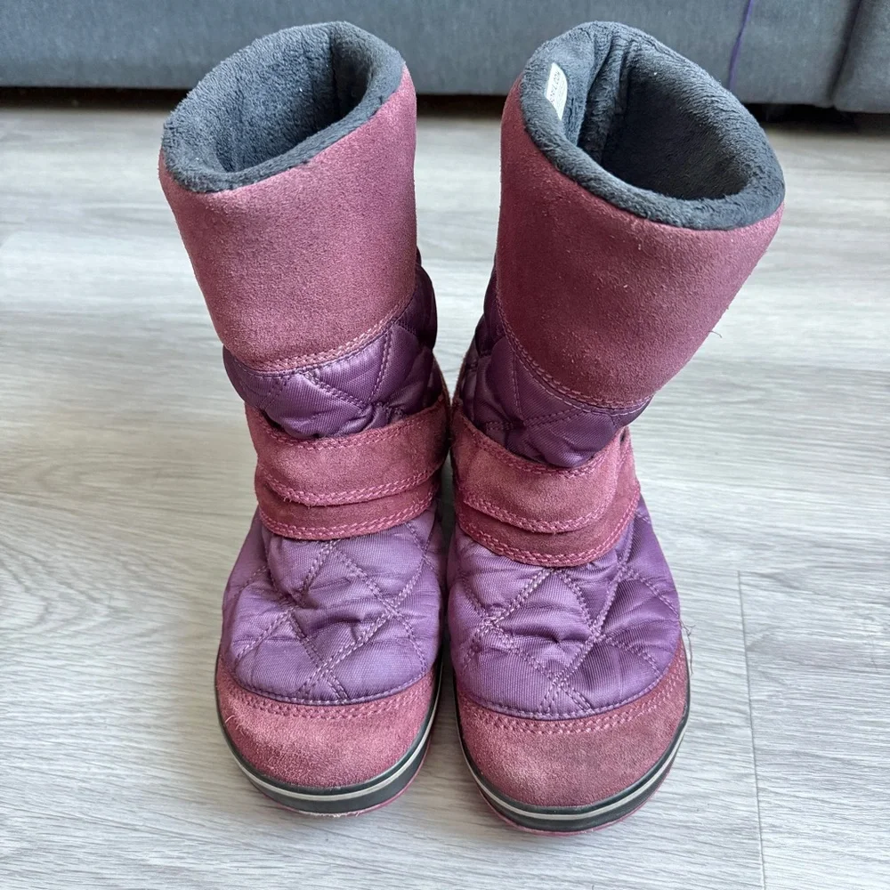 SOREL Glacy Puffy Faux Fur Waterproof Boots Sz 8.5 Plum Suede Harness
